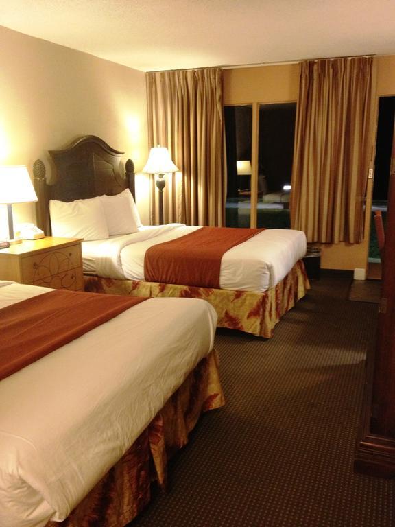 Monroe'S On The Lake Hotel & Banquet Hall Sanford Quarto foto